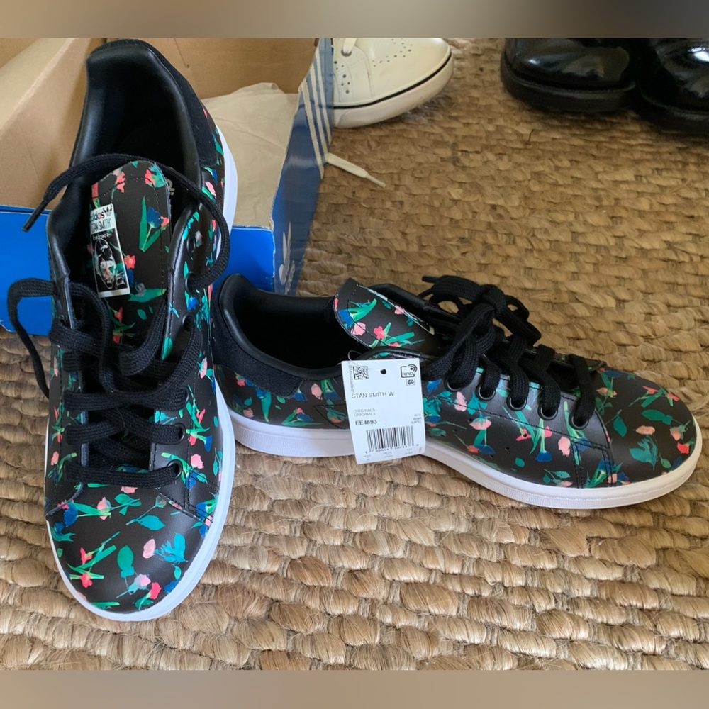 Adidas Stan Smith sneakers size 8 women’s